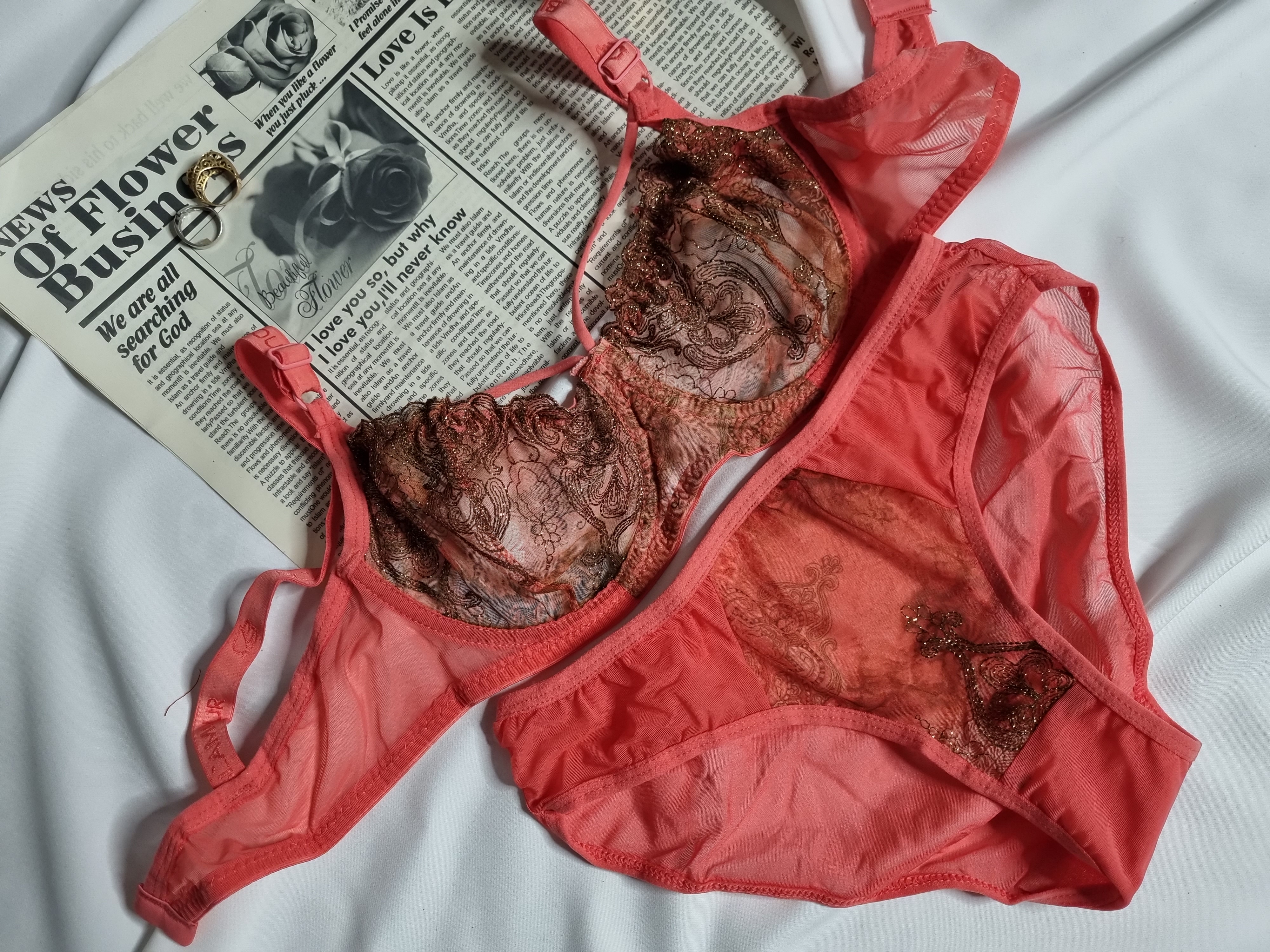 ست سوتین و شورت گیپور زنانه قرمز مرجانی هارنس دار